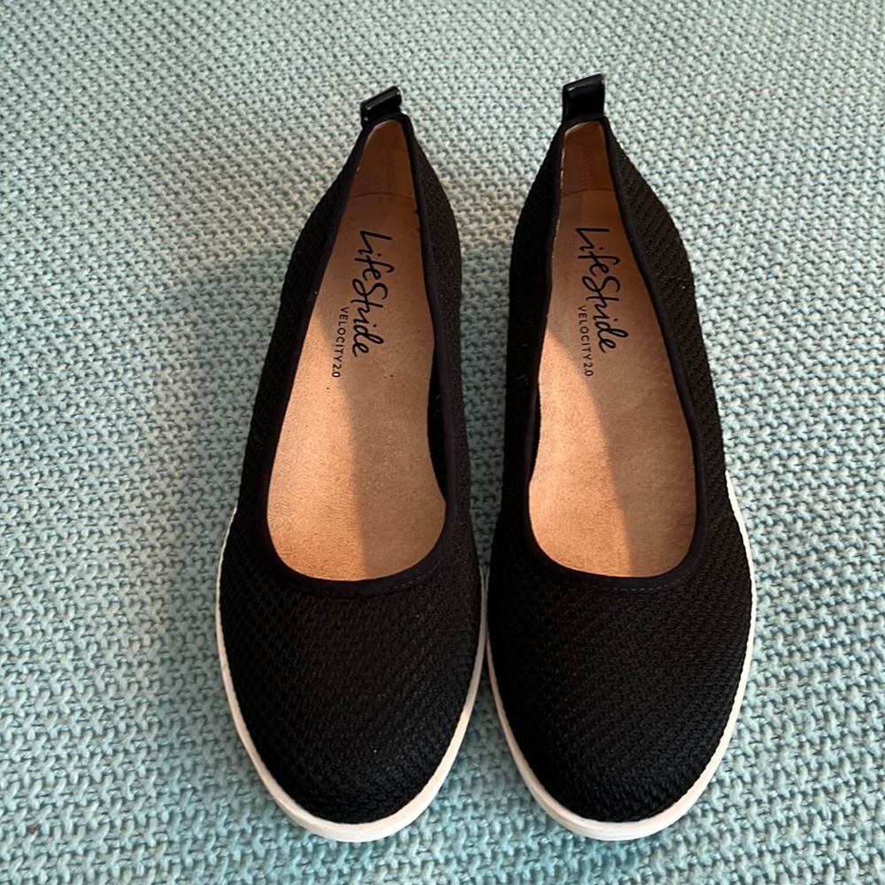 Life Stride Black Knit Slip-On Women's Flats